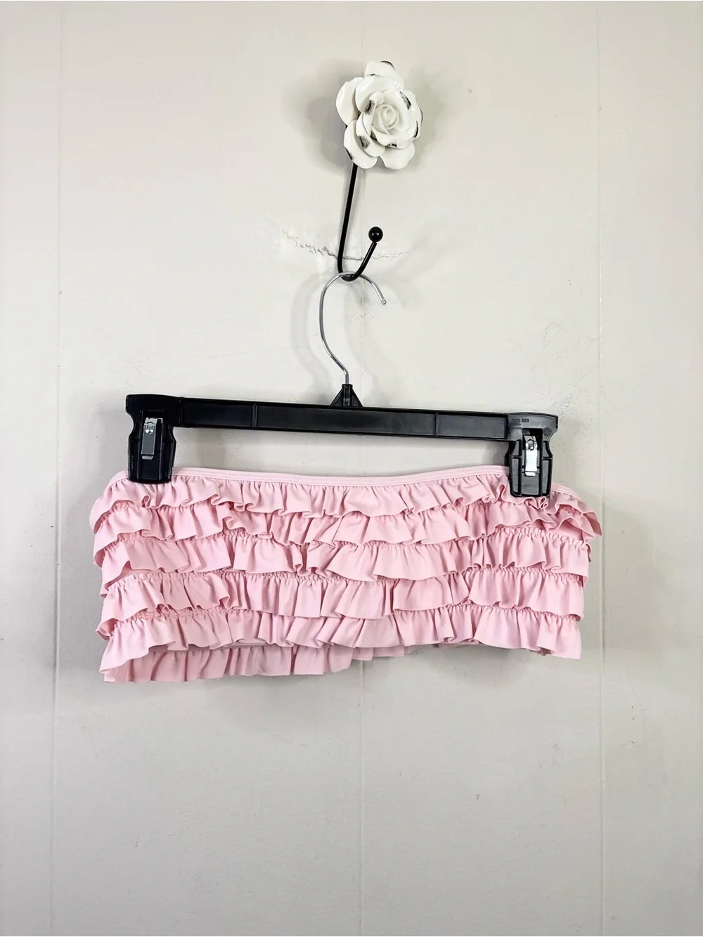 Chloe rose light pink ruffle strapless swimsuit size small